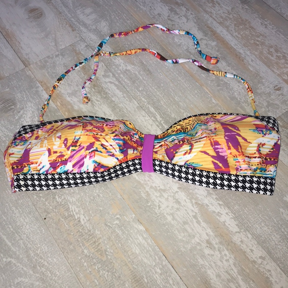 ❤️Apollo Swimwear Bikini Top removable straps/pads